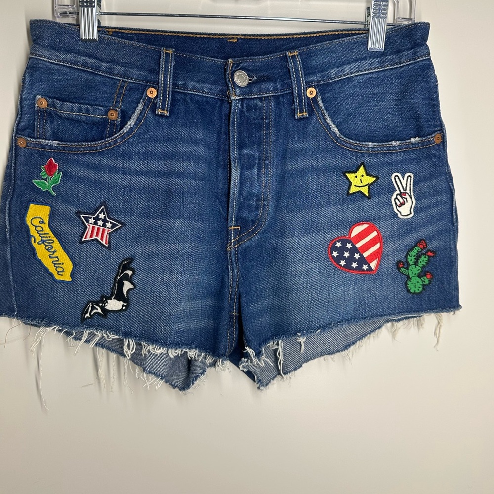 Levi's Blue Jean Shorts with Colorful Patches‎ women size 27